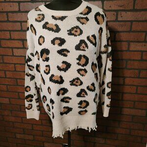 Tru Luxe Leopard Print Distressed Sweater.  Size Medium.
